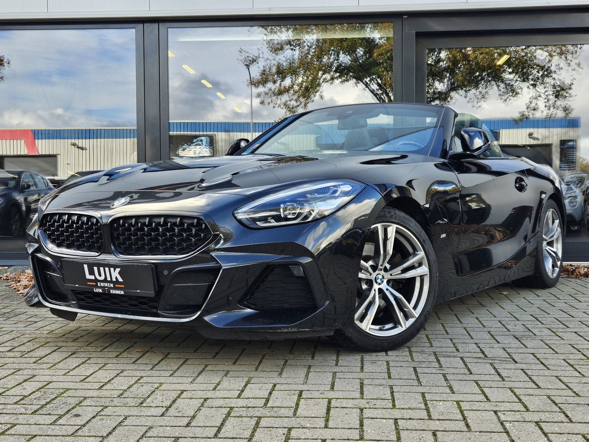 BMW Z4 Roadster sDrive20i High Executive + M-SPORT + KEYLESS, Automaat, 1998 cc, Achterwielaandrijving, Gebruikt