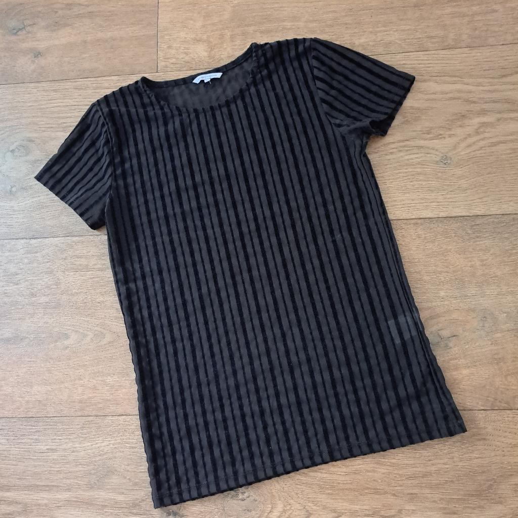 zwart shirt mt. S, Distrikt, Zwart, Ophalen of Verzenden, Zo goed als nieuw