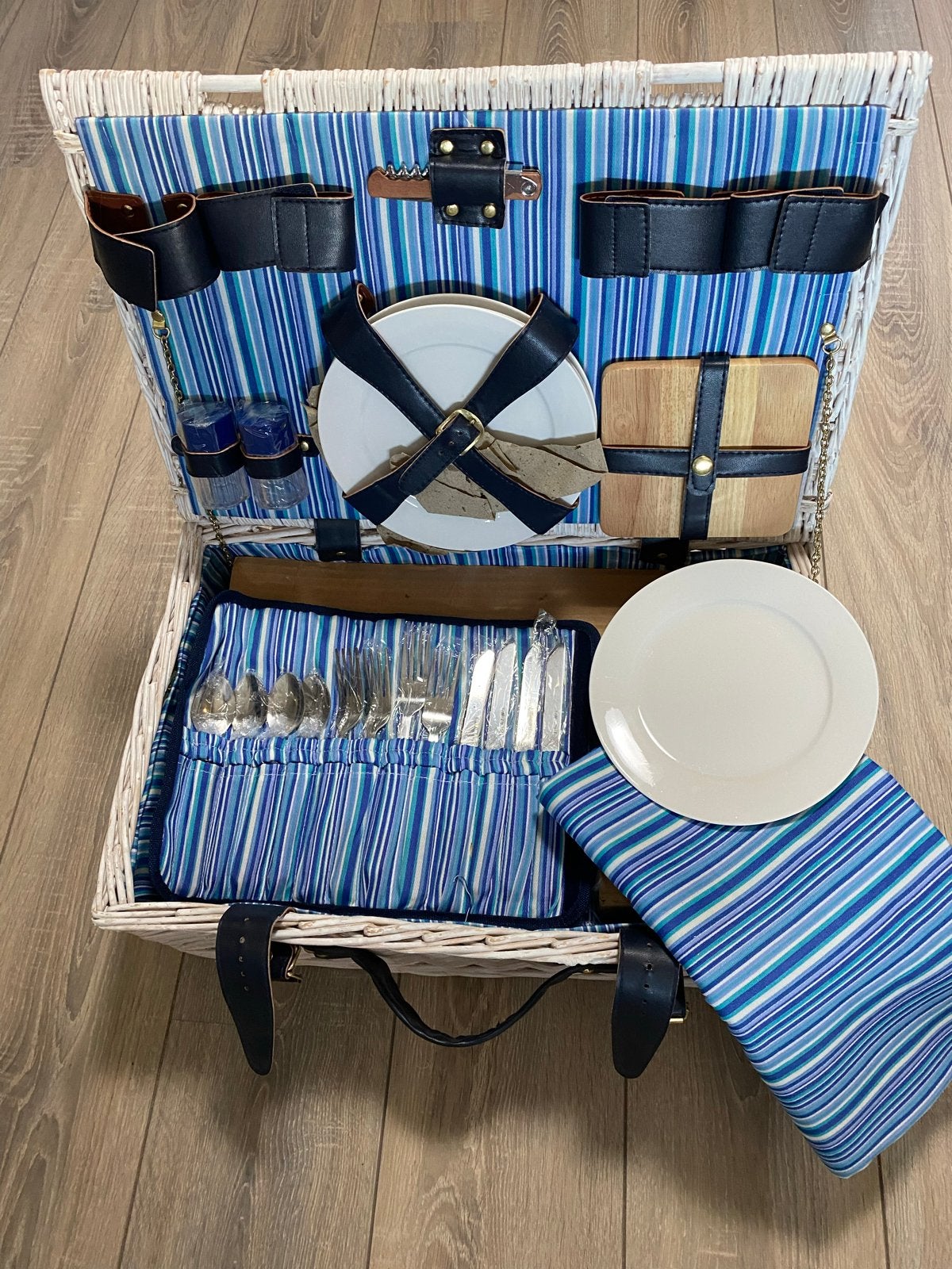 Nieuwe picknickmand voor 4 personen - Compleet met servies, Ophalen, Nieuw