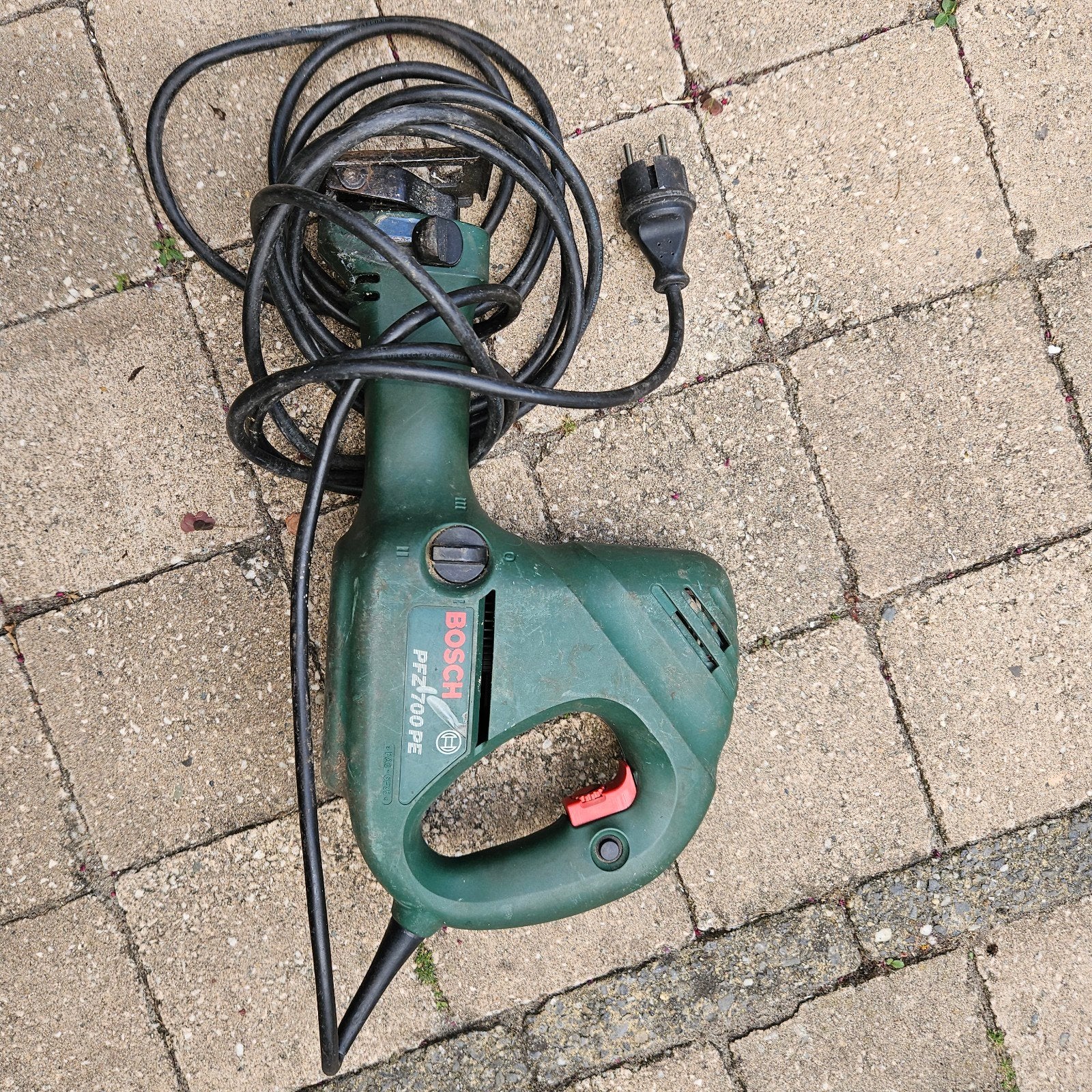 Bosch reciprozaag, Doe-het-zelf en Verbouw, Gereedschap | Schuurmachines, Ophalen of Verzenden, 600 tot 1200 watt, Bandschuurmachine