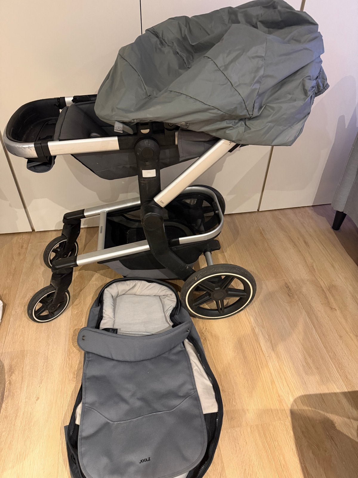 Joolz Day 3 kinderwagen met regenhoes en voetenzak, Ophalen of Verzenden, Zo goed als nieuw, Kinderwagen, Overige merken