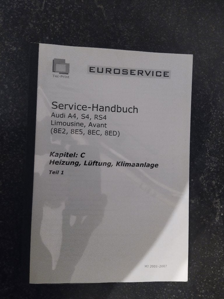 Audi A4 service handboek handleiding onderhoud schema, Boeken, Ophalen of Verzenden, Zo goed als nieuw, Audi, Euroservice