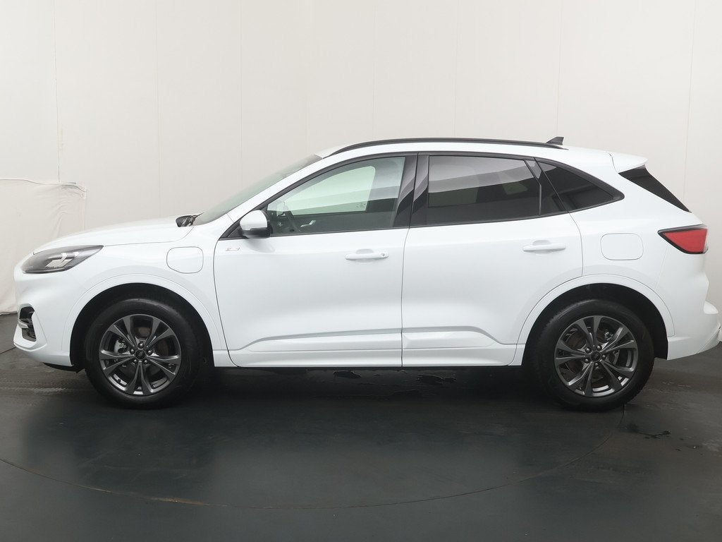 Ford Kuga 2.5 PHEV 225pk ST-Line X Keyless Entry | All Seaso, Auto's, Ford, Gebruikt, 4 cilinders, Leder en Stof, Wit