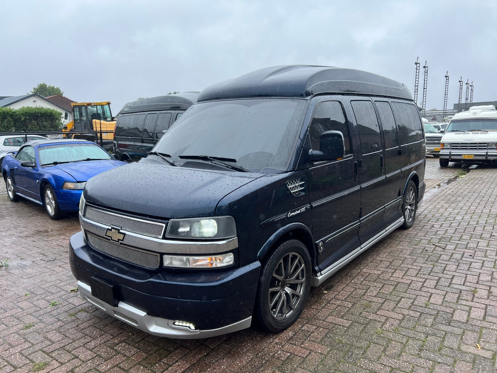 2011 Chevrolet Express Explorer Conversion **Nieuwe Import**