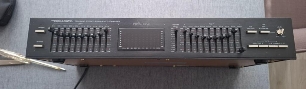 Realistic Ten Band Stereo Frequentie Equalizer, Ophalen of Verzenden