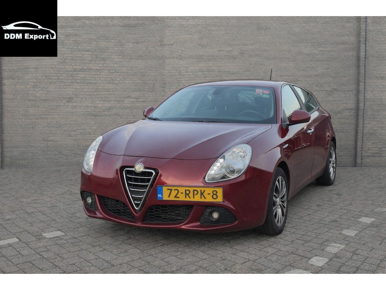 Alfa Romeo Giulietta 1.6 JTDm Distinctive | Clima | Parrot |, Voorwielaandrijving, Euro 5, Stof, Gebruikt
