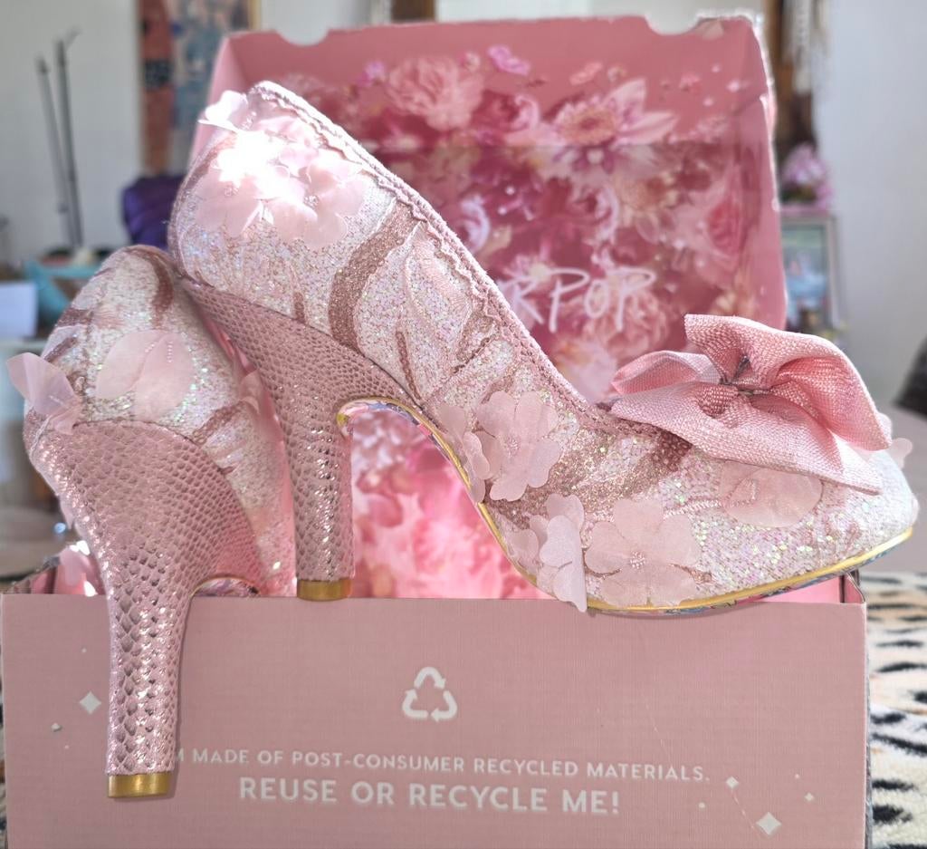 Irregular Choice Pumps - Zo goed als nieuw - Maat 37,5, Kleding | Dames, Schoenen, Pumps, Ophalen of Verzenden, Zo goed als nieuw