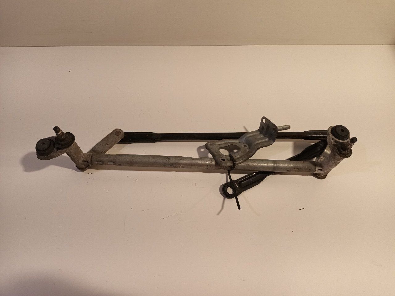 Ruitenwisser mechaniek voor Volkswagen Polo, Onderdelen@venauto.nl, Van der Ven Autorecycling B.V., Gebruikt, Ettenseweg 76, 4706 PB Roosendaal, The Netherlands