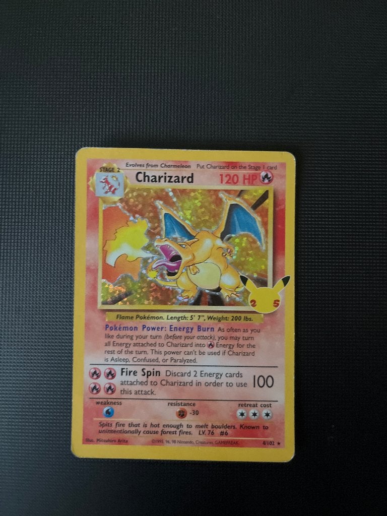 Charizard 4/102, Ophalen of Verzenden, Gebruikt, Losse kaart, Foil