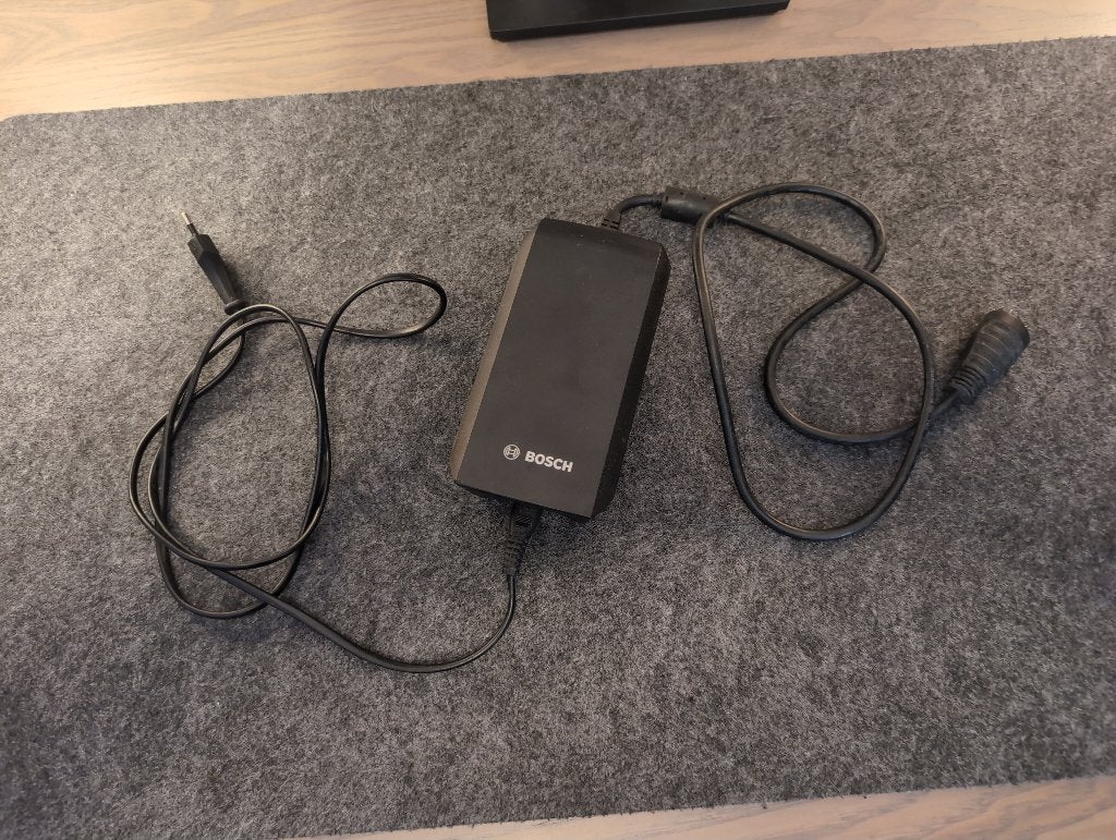Bosch-oplader voor e-bike, Ophalen of Verzenden, Nieuw