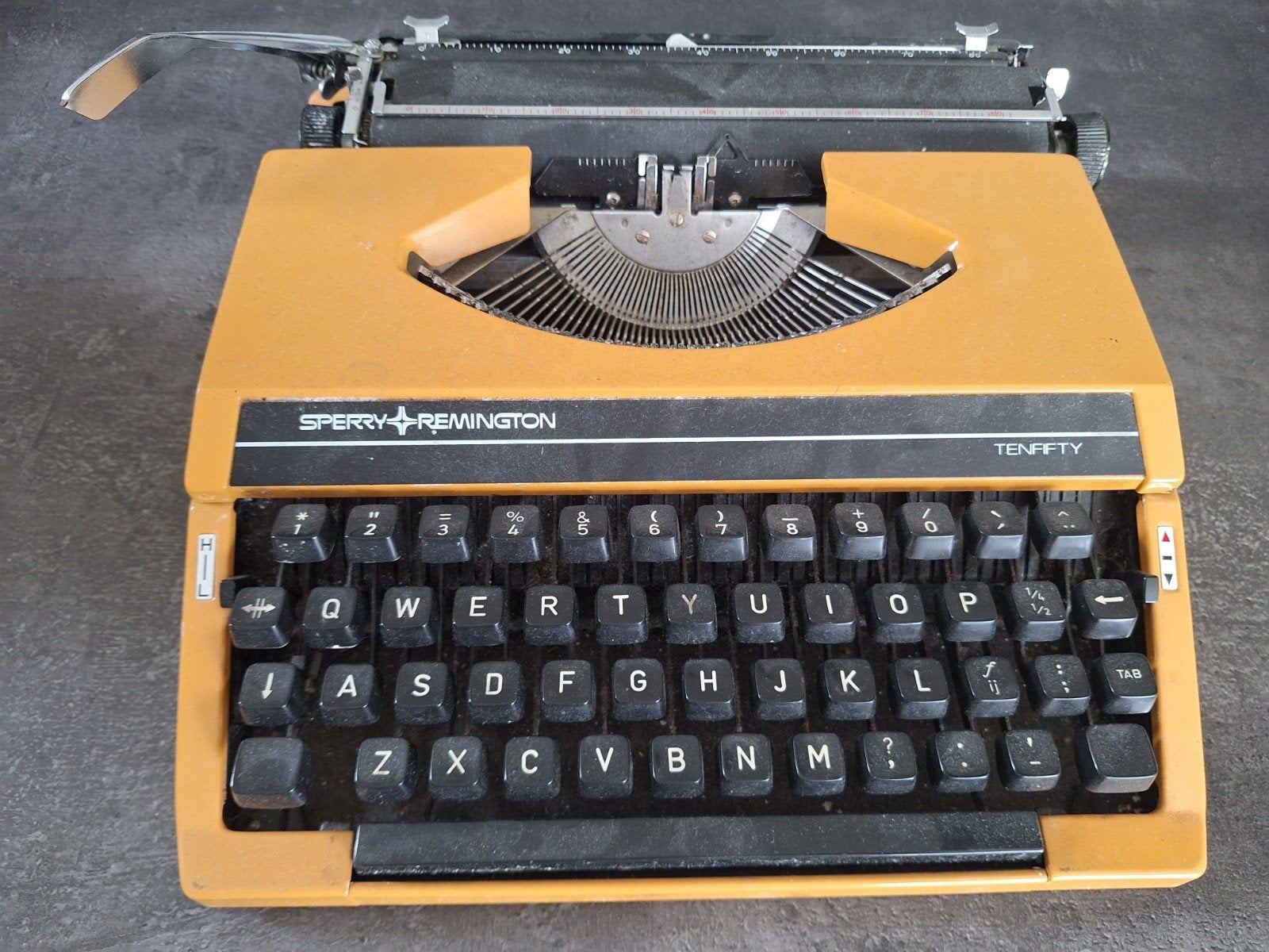 Oude typemachine Sperry Remington tenfifty, Ophalen, Gebruikt