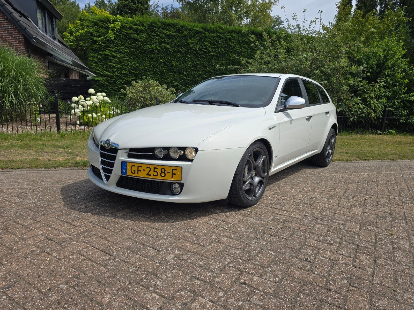 Alfa Romeo 159