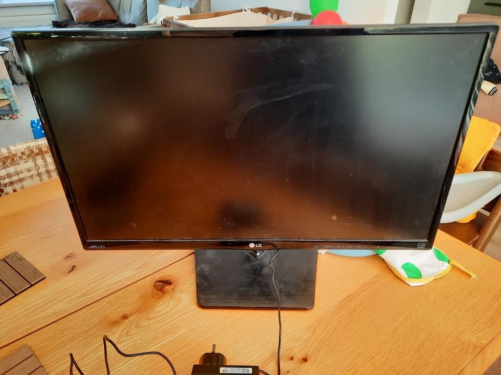 LG 24 inch beeldscherm met hdmi, Computers en Software, Monitoren, Ophalen