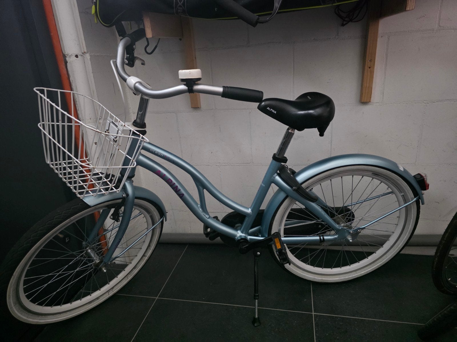 Meisjes fiets Alpina ocean 22 inch blauw, Ophalen, Terugtraprem, 22 inch, Gebruikt