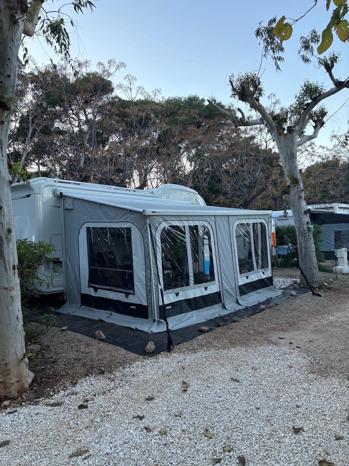 Thule voortent luifel 4.50m breed, 2.75m uitval, z.g.a.n., Caravans en Kamperen, Ophalen of Verzenden, Zo goed als nieuw, Thule