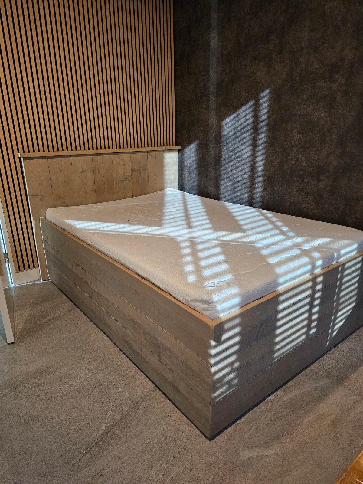Livengo Steigerhouten Bed Modern 3.0 (140x210), Ophalen, Gebruikt, Steigerhout, Tweepersoons