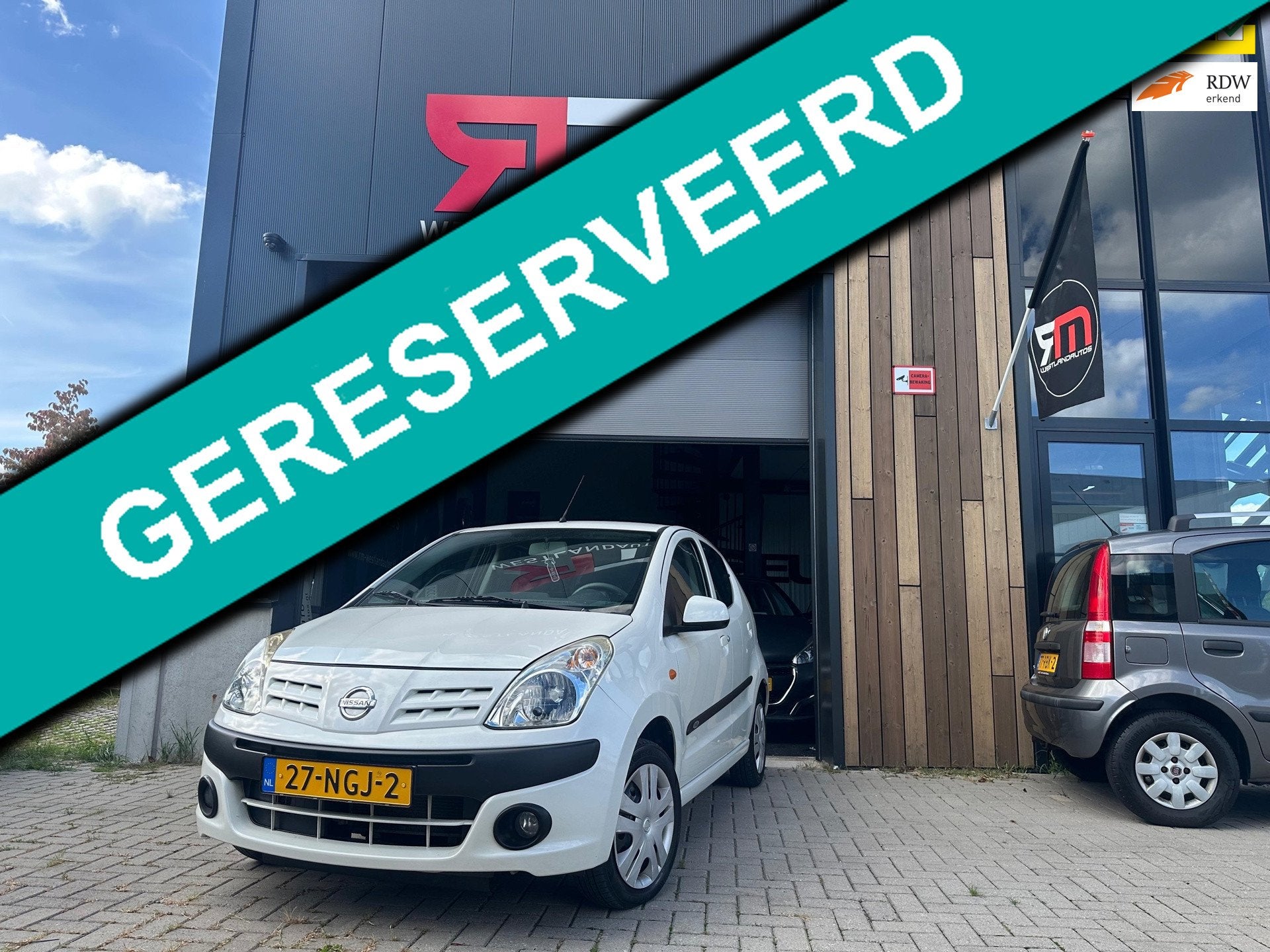Nissan Pixo 1.0 Acenta/ZUINIG/weinig-km 65000/NAP/airco/nw-A, Auto's, Voorwielaandrijving, Stof, 200 kg, 4 stoelen