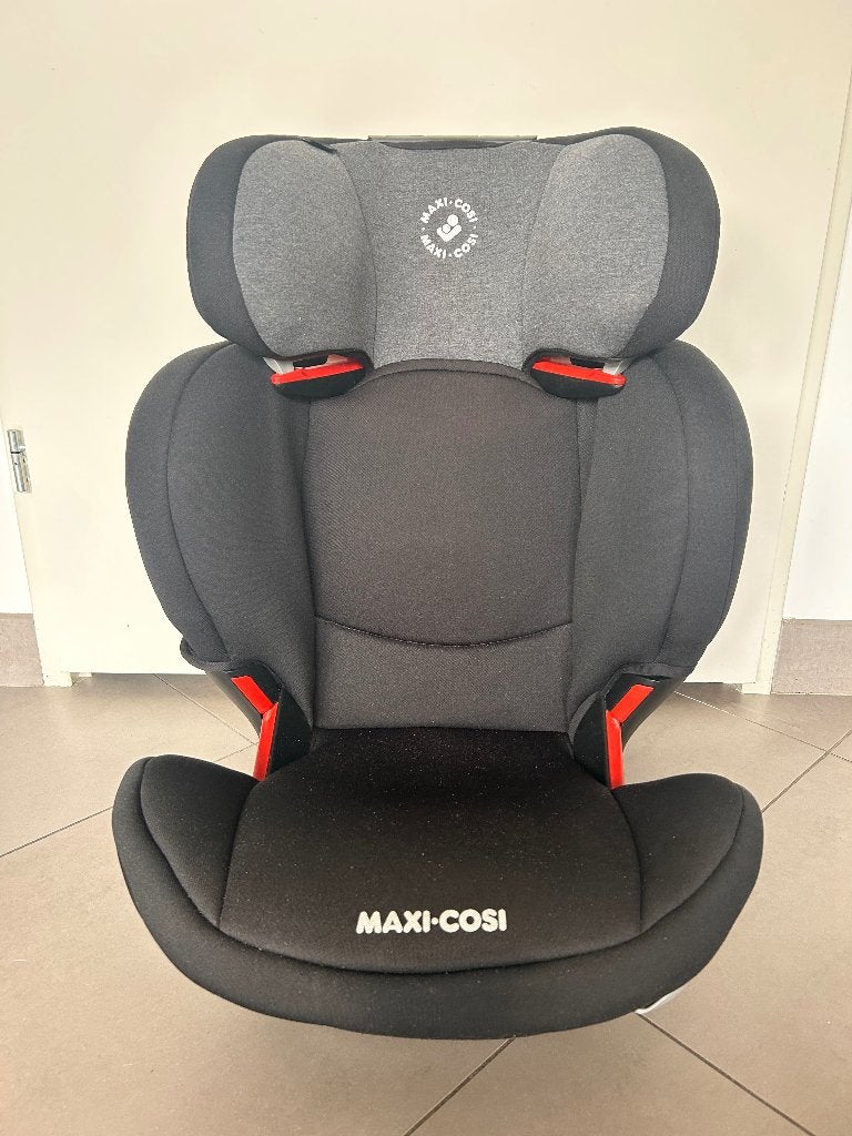 Maxicosi rodifix air protect zwart, 15 t/m 36 kg, Verstelbare rugleuning, Ophalen of Verzenden, Zo goed als nieuw