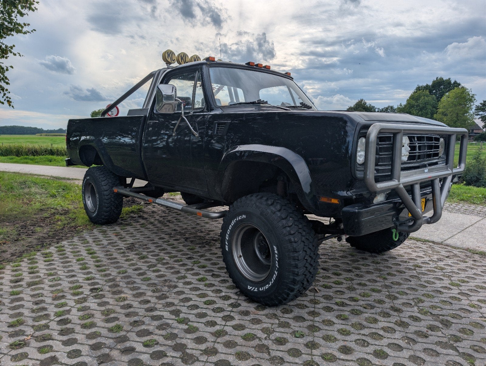 Dogde W200 apk vrij belasting vrij bj76, foto 2