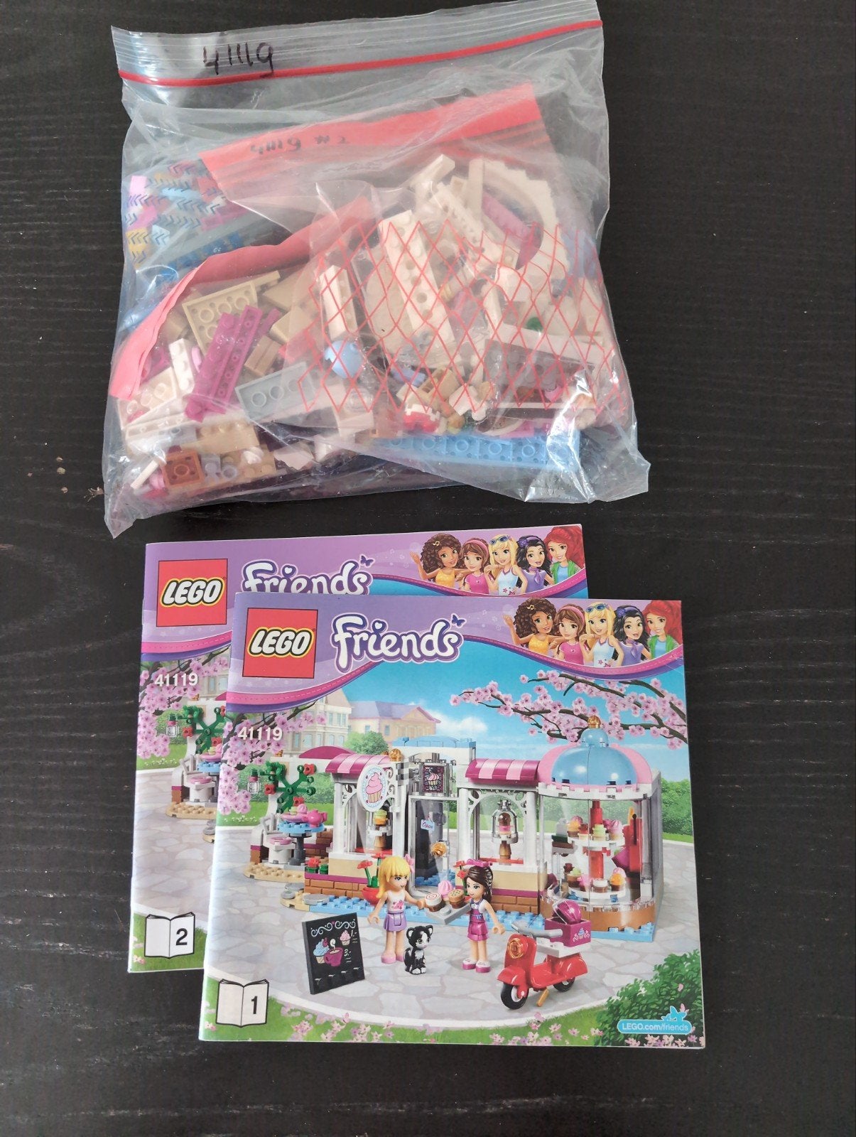 LEGO Friends Heartlake Cupcake café (41119) met instructies, Kinderen en Baby's, Gebruikt, Lego, Friends, Ophalen of Verzenden