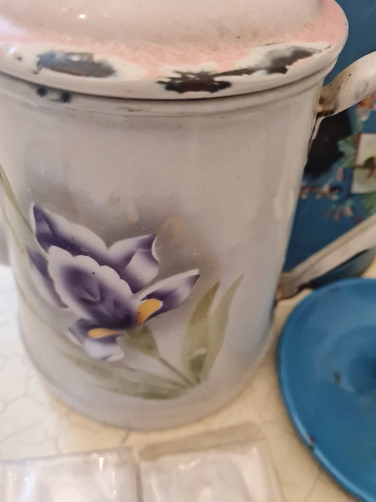 Zeer oude emaille pot met roze rand foto 1 t/m 3, Ophalen of Verzenden