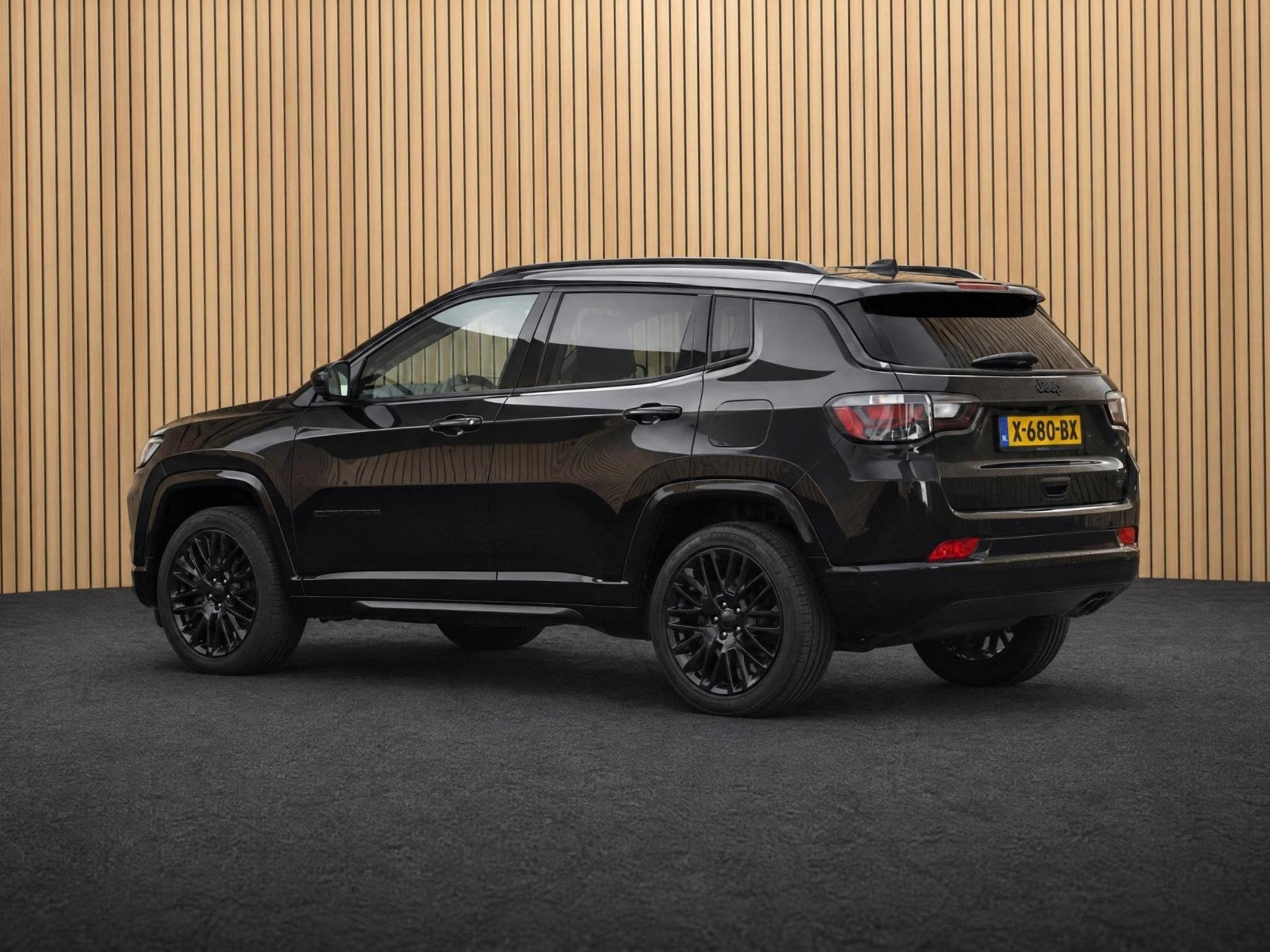 Jeep Compass 4xe 240 Plug-in Hybrid Electric S | Navi / Lede, Auto's, Automaat, 12 maanden, Euro 6, 4 cilinders