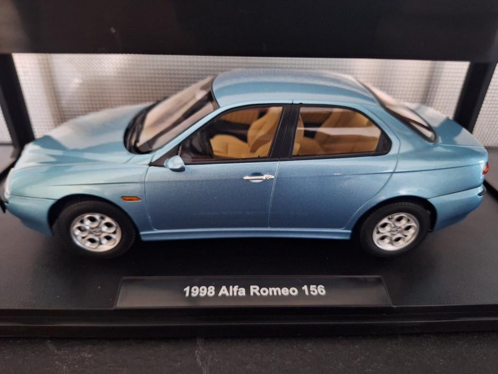 Alfa Romeo 156 1998 Schaal 1:18, Overige merken, Triple 9, Nieuw, Auto