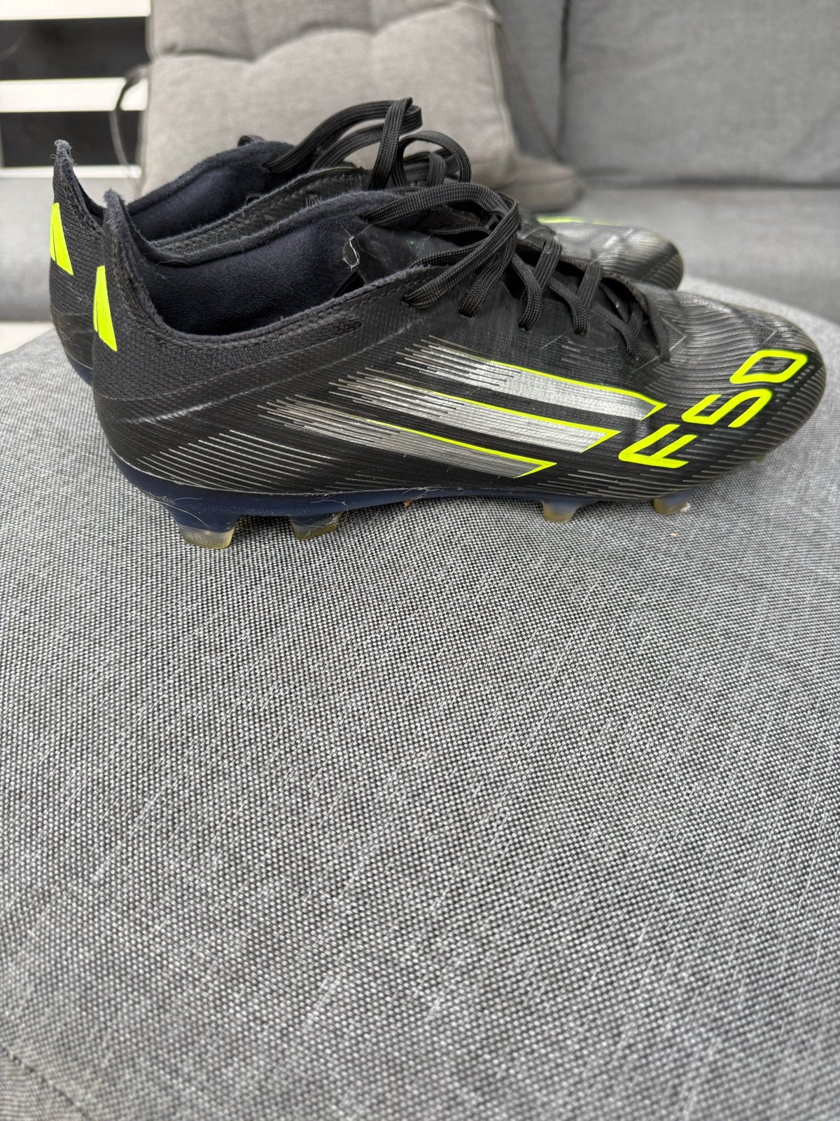 Adidas F50 Voetbalschoenen - Zwart/Neon Geel maat 40, Maat XS of kleiner, Schoenen, Ophalen of Verzenden, Zo goed als nieuw