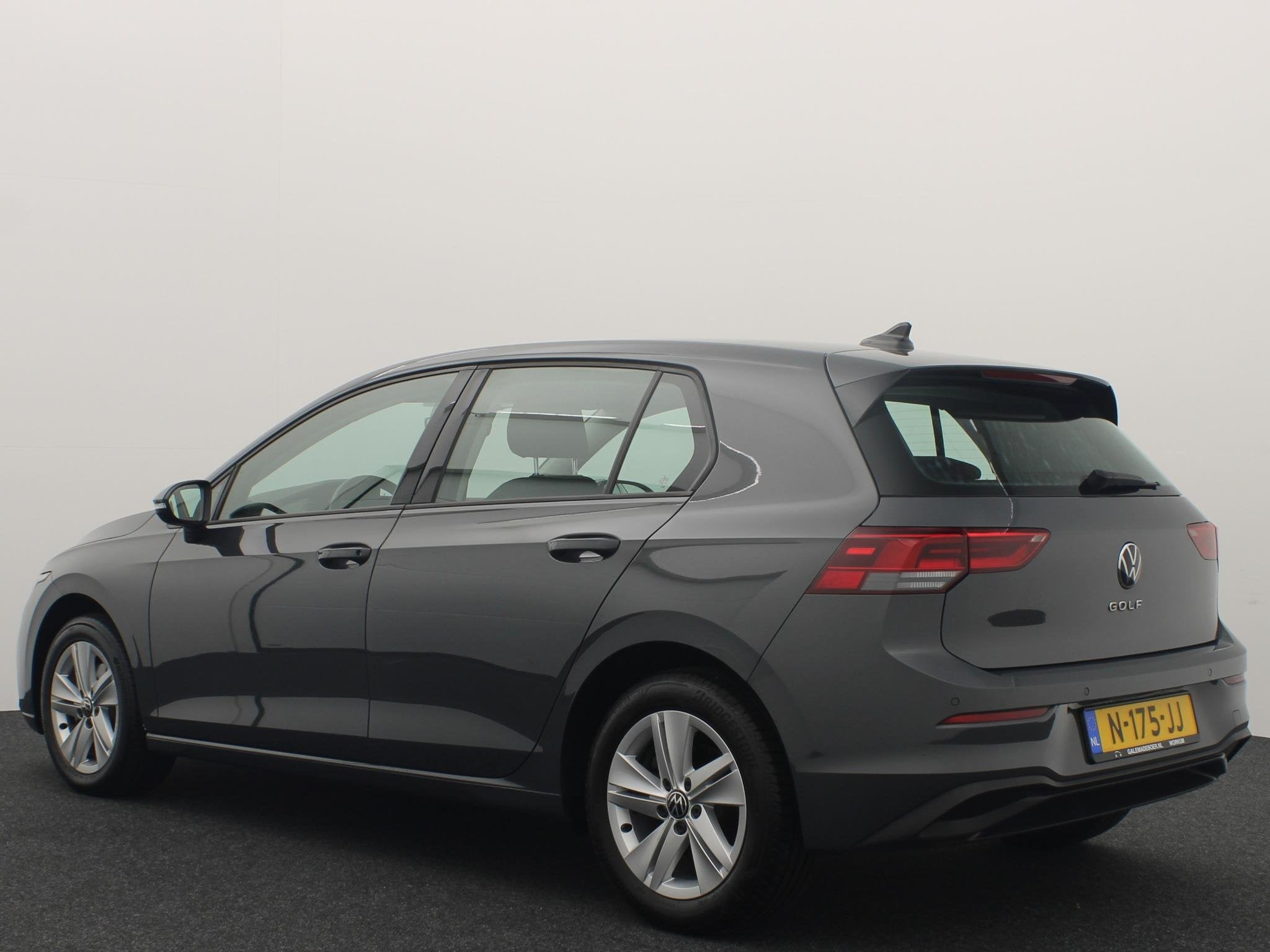 Volkswagen Golf 1.0 TSI Life LESAUTO / FULL LED / CARPLAY /, Auto's, Voorwielaandrijving, Stof, Gebruikt, Origineel Nederlands