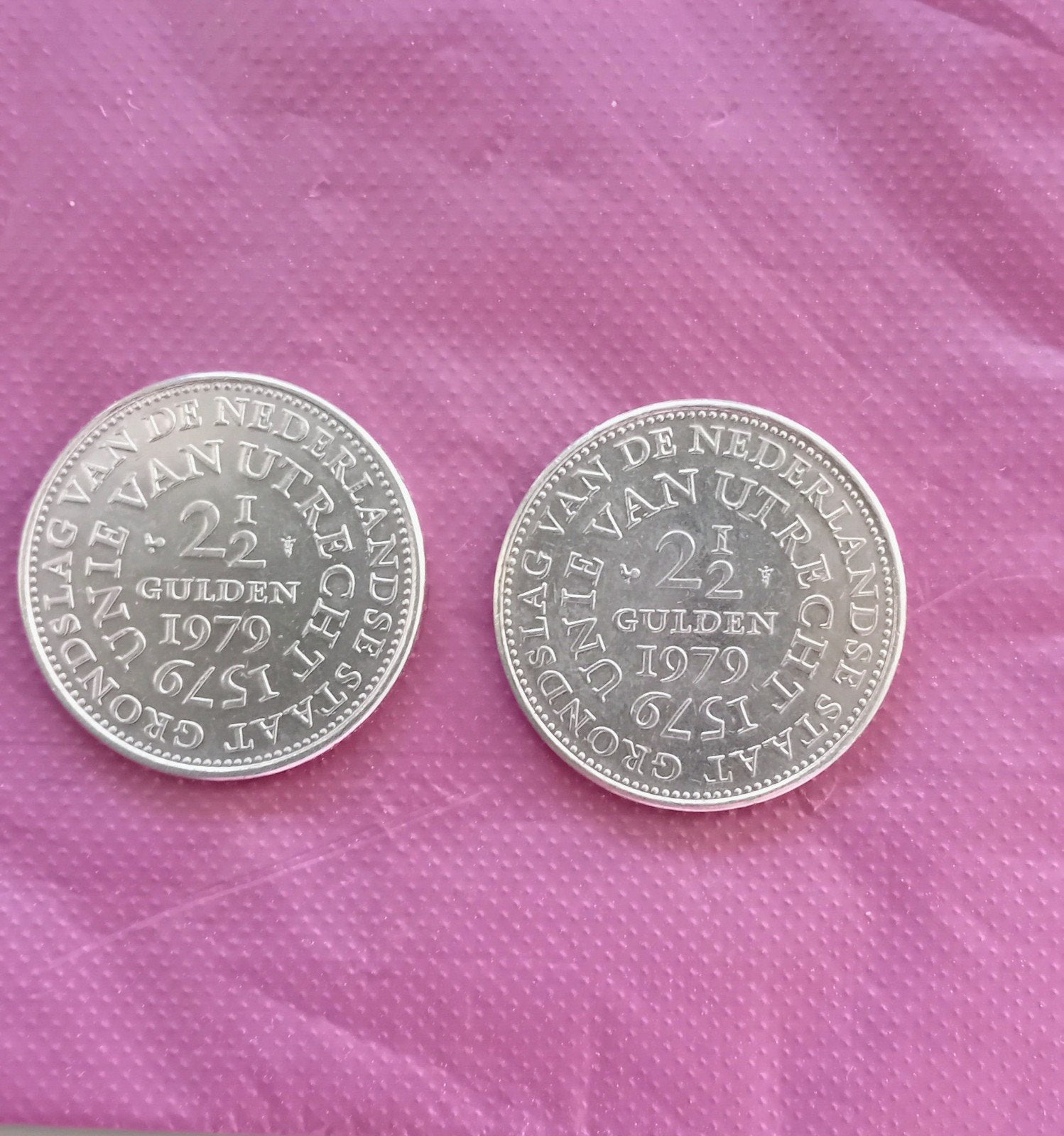 Herdenkingsmunt Unie van Utrecht, Postzegels en Munten, Munten | Nederland, Ophalen of Verzenden, Koningin Juliana, 2½ gulden