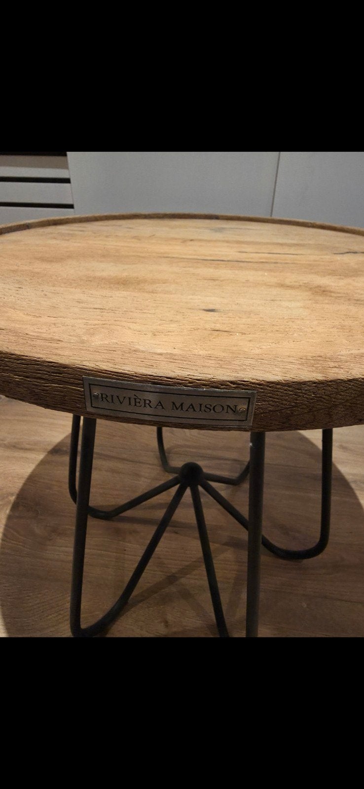 Riviera Maison Salontafel - Rond Hout met Metalen Onderstel, Huis en Inrichting, 45 tot 60 cm, Gebruikt, Rond, Landelijke, Industriële