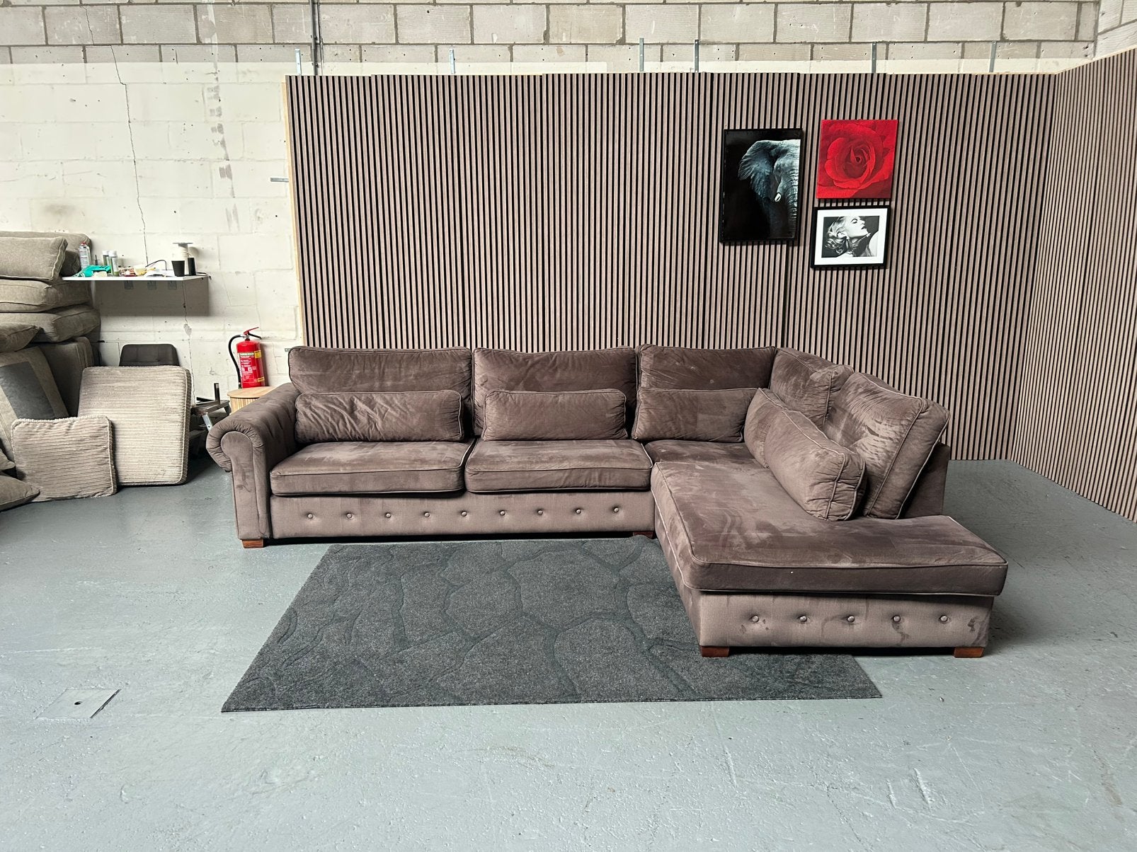 GRATIS LEVERING Velvet Hoekbank Bruin 345X250 GEREINIGD, Hoekbank, 300 cm of meer, Ophalen of Verzenden, Zo goed als nieuw
