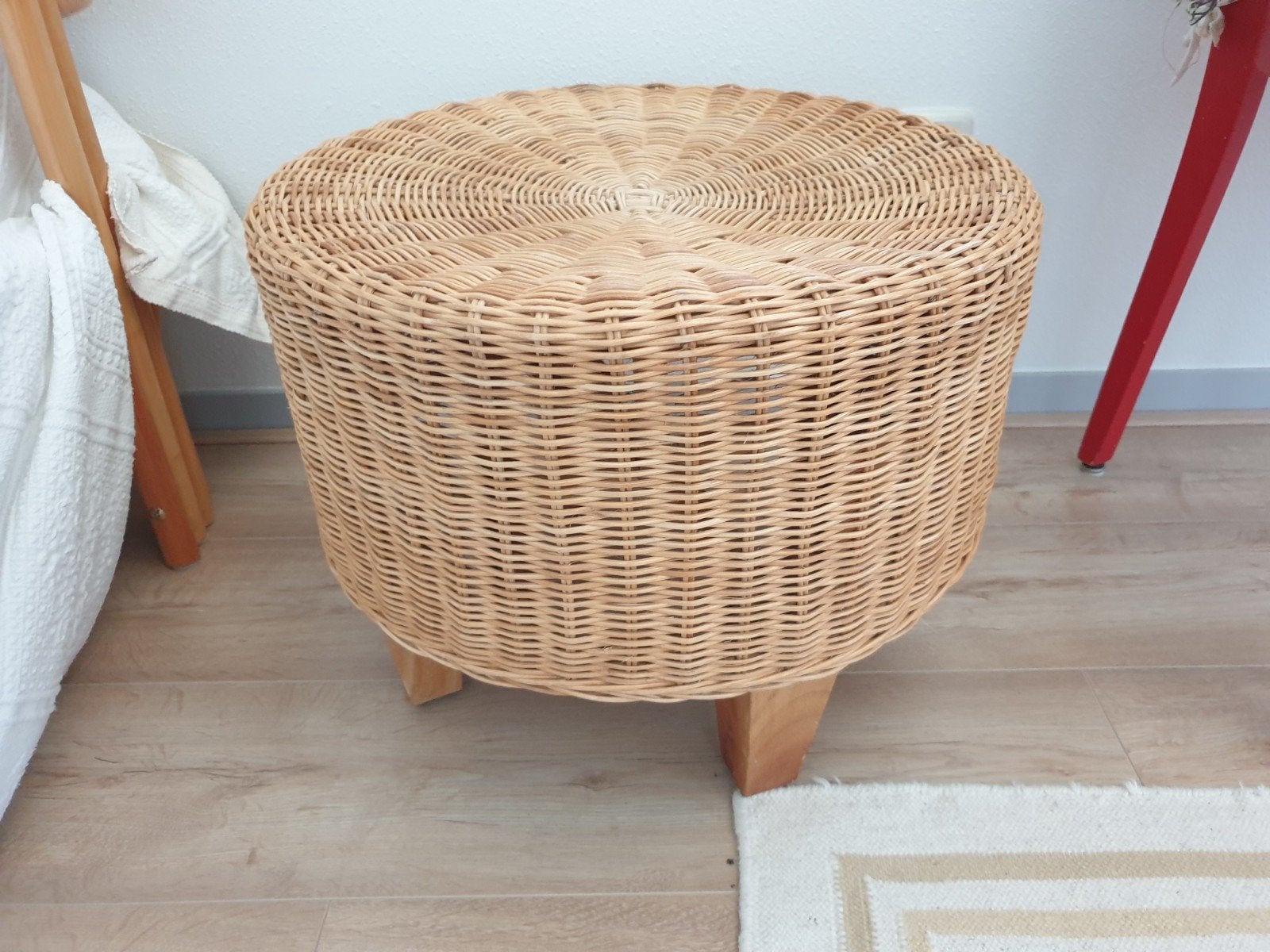 Rotan bijzettafel / krukje, Ophalen, Minder dan 55 cm, Gebruikt, Rond