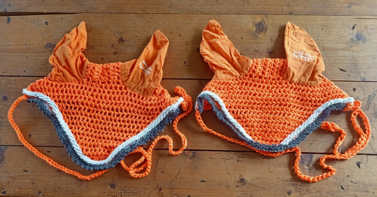 2 nieuwe qhp oornetjes maat shetland, Dieren en Toebehoren, Ophalen, Nieuw