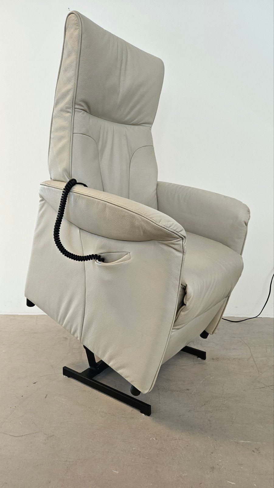 Sta op fauteuil van de Toekomst bij Zitgemak joure, Ophalen of Verzenden, Zo goed als nieuw, 50 tot 75 cm, Leer