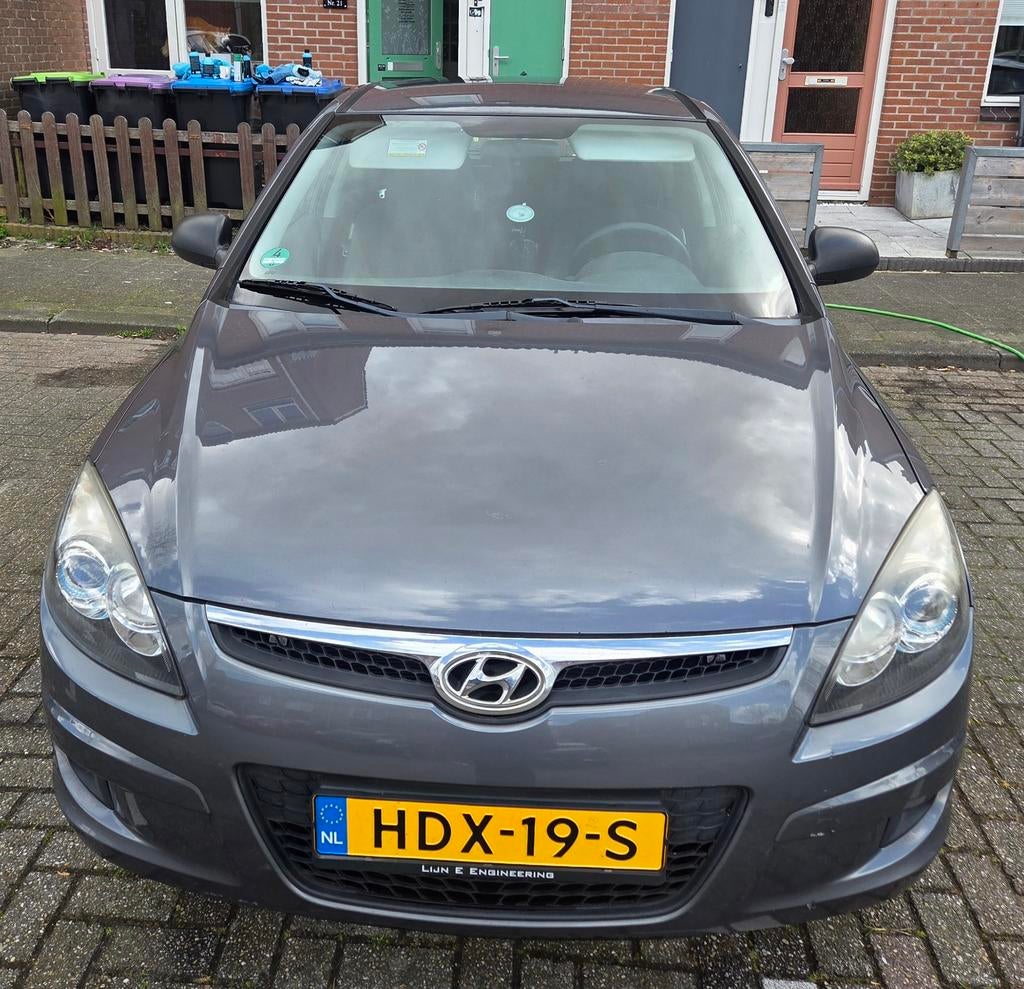 Hyundai 2011 Grijs, Auto's, Hyundai, 1396 cc, 1200 kg, Handgeschakeld, I30