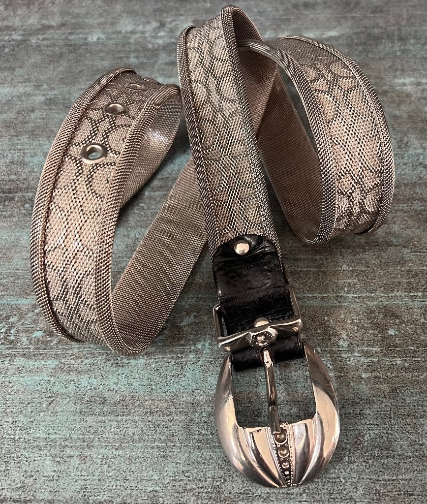 Nanni zilverkleurige riem. 90 cm., Minder dan 3 cm, Ophalen of Verzenden, Zo goed als nieuw, Overige kleuren