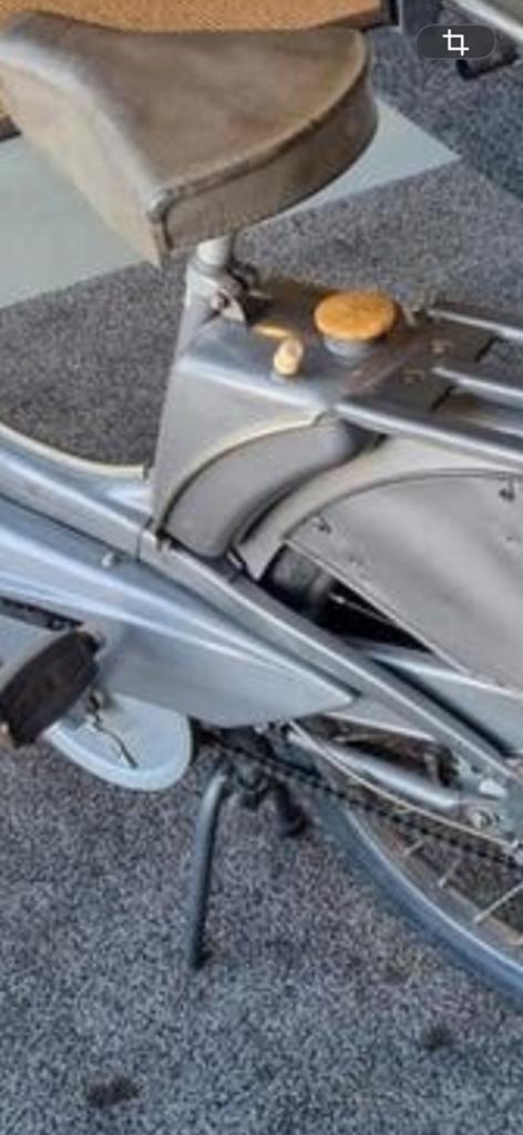 Mobylette EEG Tankje roestvrij gezocht!, Fietsen en Brommers, Brommeronderdelen | Oldtimers, Ophalen, Overige merken