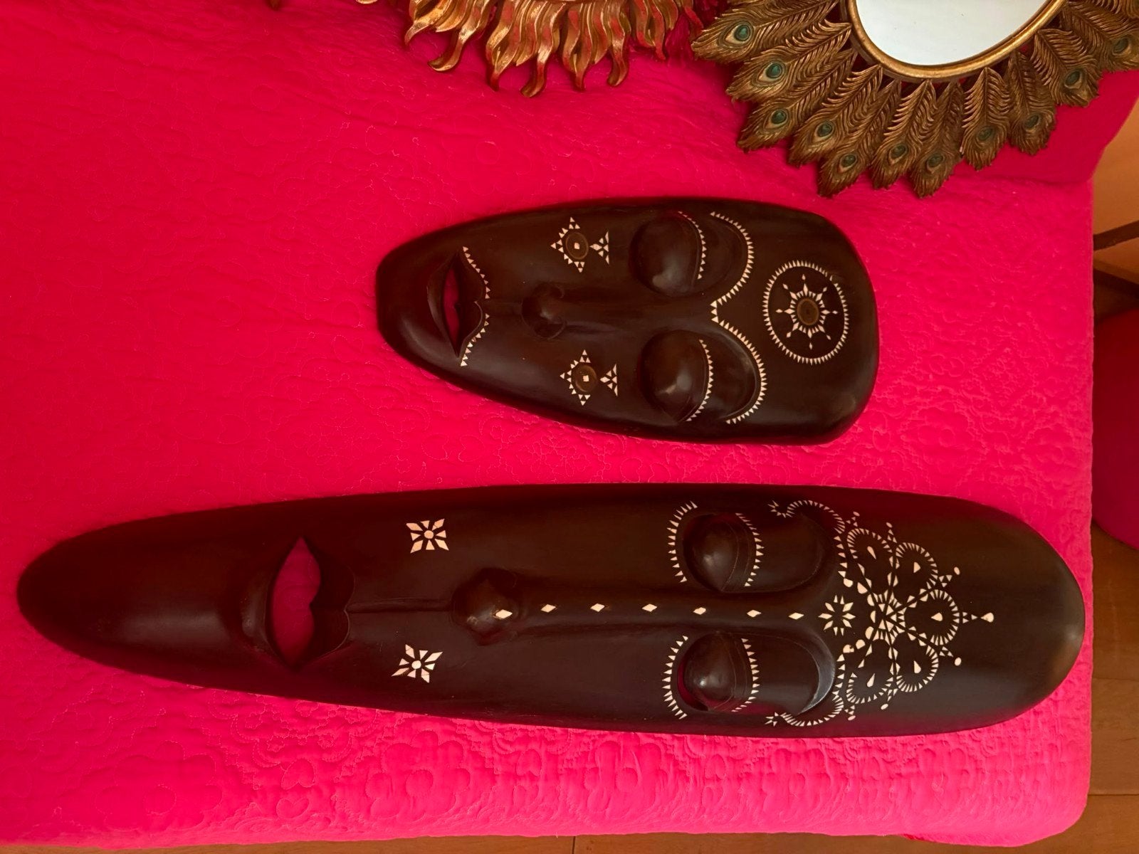 2 Afrikaanse maskers, Ophalen