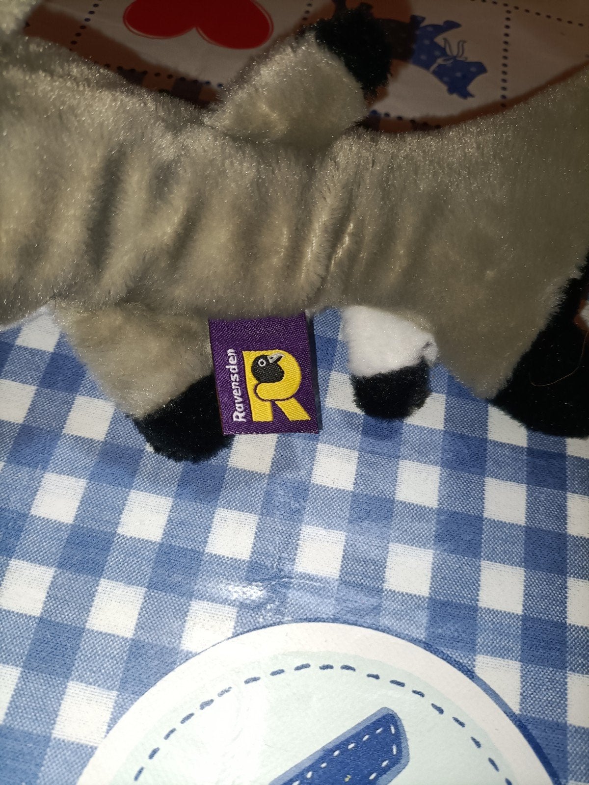 Grijze haai knuffel Ravendsen 42 cm groot, Ophalen of Verzenden, Zo goed als nieuw, Overige typen
