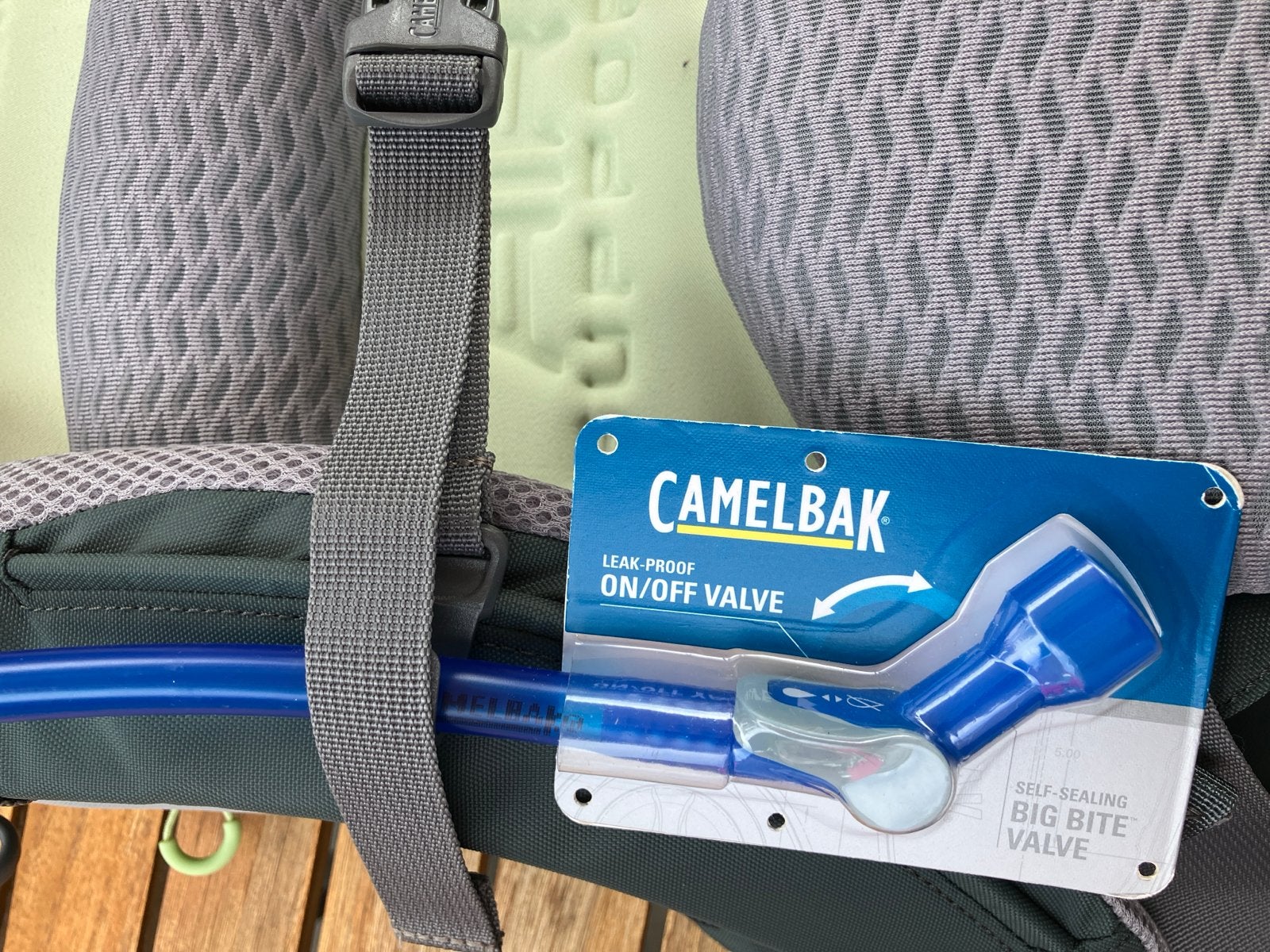 Camelbak Sequoia 18 Oliver Granite 3L rugzak, 25 tot 40 cm, Nieuw, Ophalen of Verzenden, Trekking