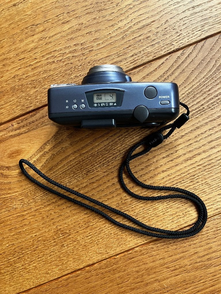 Konika Z-up 110 Super camera met origineel hoesje, Ophalen of Verzenden, Gebruikt, Compact, Konica