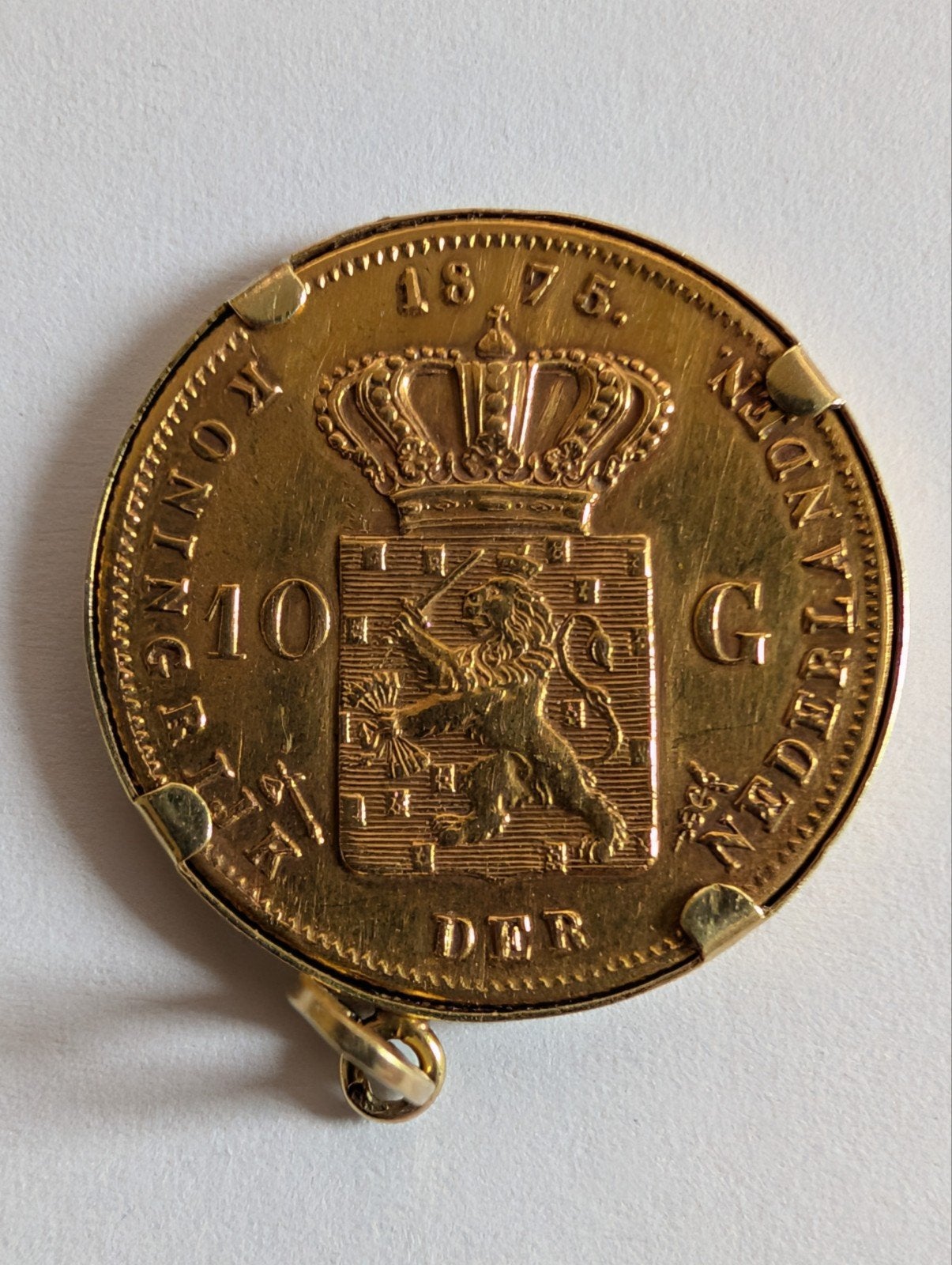 Gouden Tientje Willem III 1875 in hanger van 14K goud, Postzegels en Munten, Ophalen of Verzenden, Koning Willem III, 10 gulden