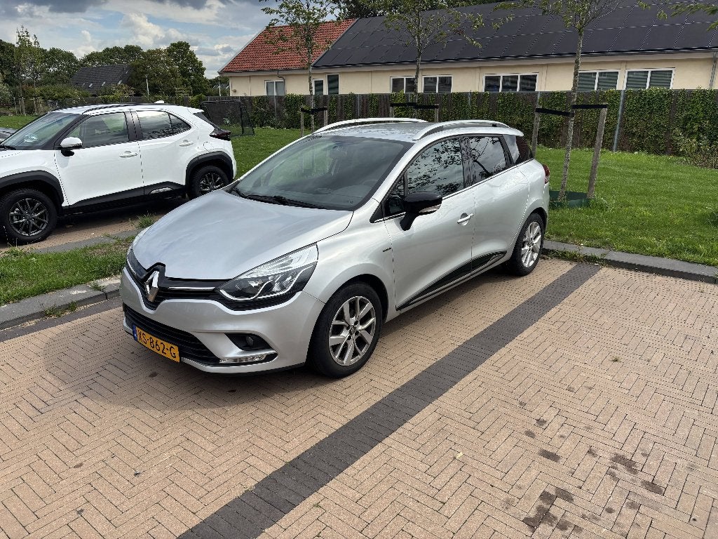Renault Clio Estate 0.9 TCe Limited 2019 | 112.763 km, Voorwielaandrijving, Stof, Zwart, 1098 kg