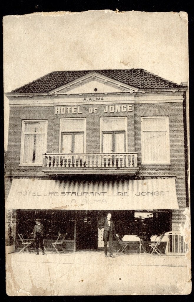 Ansichtkaart; Assen - Hotel - Rest: de Jonge A. Alma 1917, Ophalen of Verzenden, Voor 1920, Gelopen, Drenthe