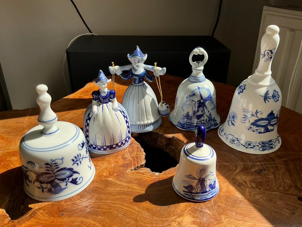 6 Delftsblauw tafelbellen ,porseleinen en aardewerk tafelbel, Ophalen