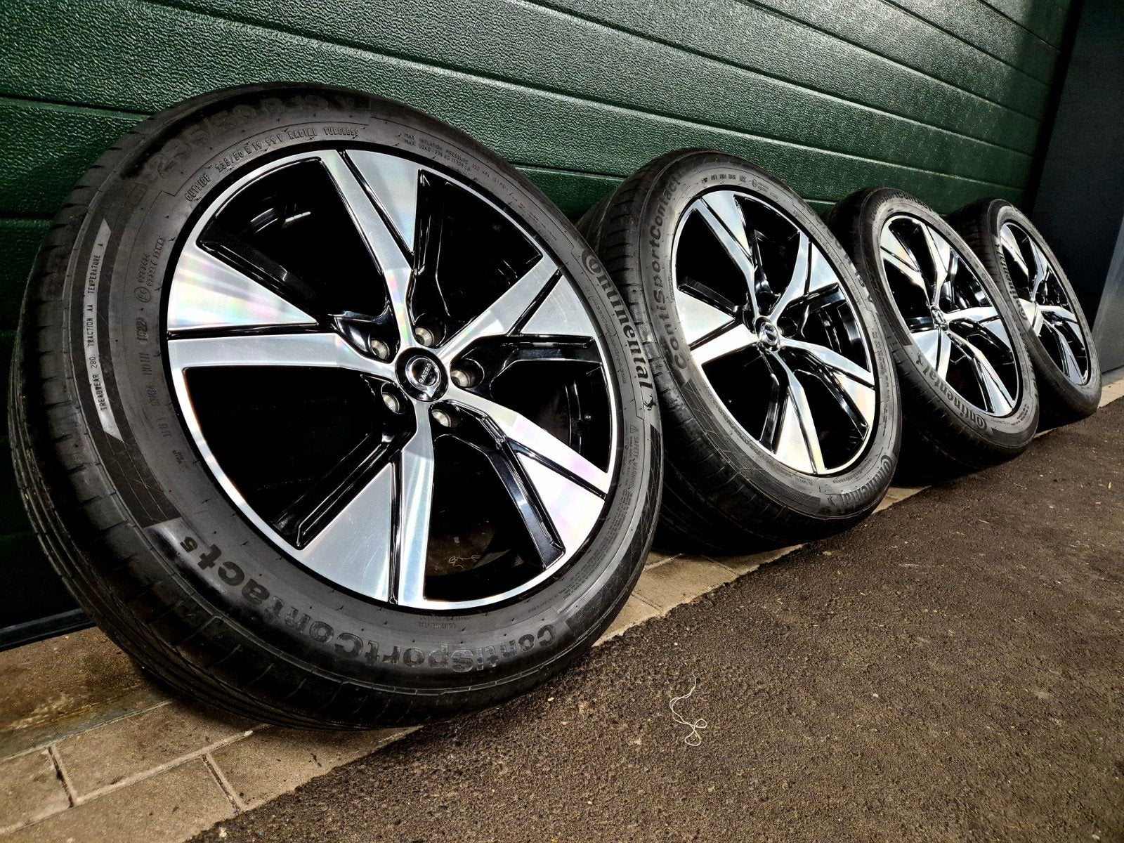 5x108 / 19inch ORGINEEL VOLVO XC40 ZOMERSET 235 50 19, 235 mm, Band(en), Zomerbanden, Ophalen