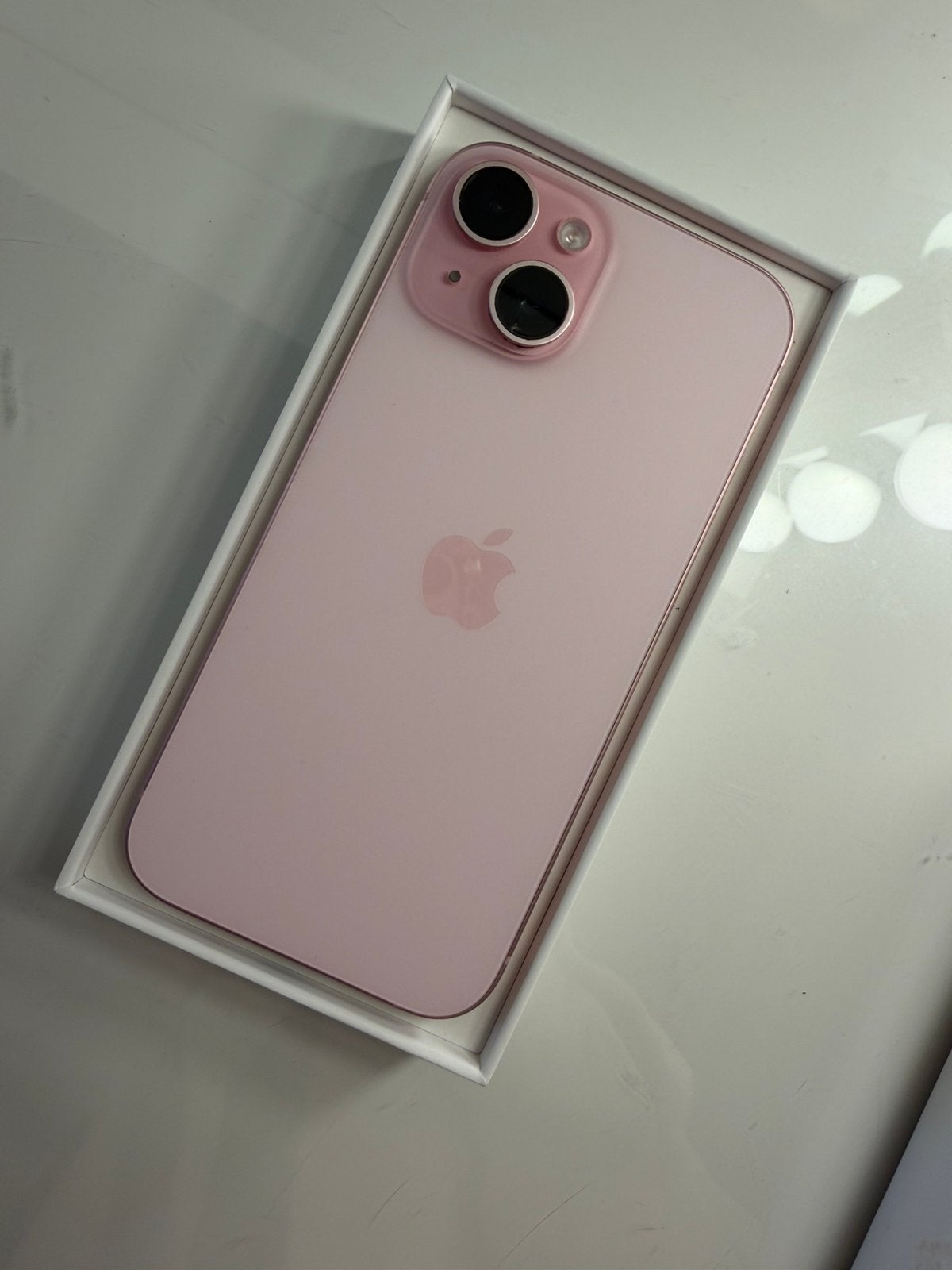 Iphone 15 roze, Telecommunicatie, Mobiele telefoons | Apple iPhone, Ophalen, 128 GB, IPhone 15, Zo goed als nieuw