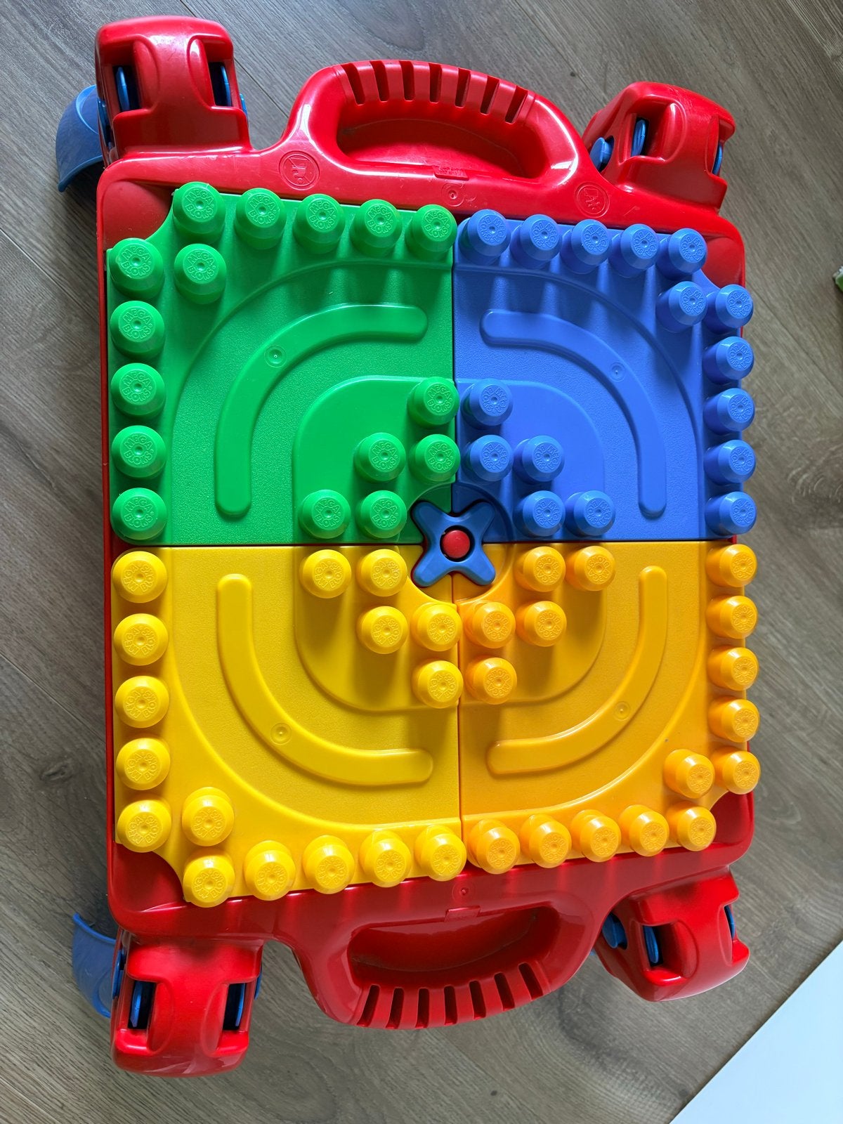 Mega Bloks Bouwtafel met blokken, Kinderen en Baby's, Speelgoed | Bouwstenen, Ophalen, Gebruikt, Megabloks
