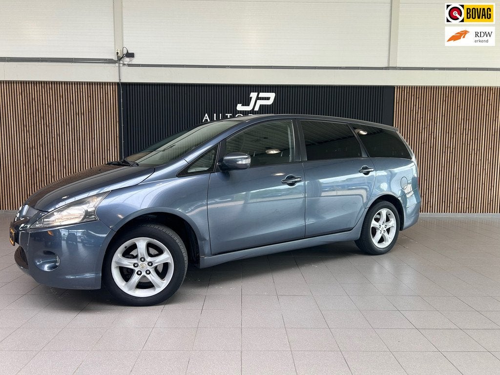 Mitsubishi Grandis 2.4-16V Intense 7-ZITTER|TREKHAAK|AIRCO|C, Auto's, Mitsubishi, Voorwielaandrijving, Stof, Gebruikt, Zwart